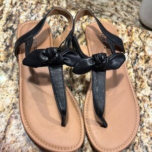 Torrid Black and Tan T-Strap Sandals